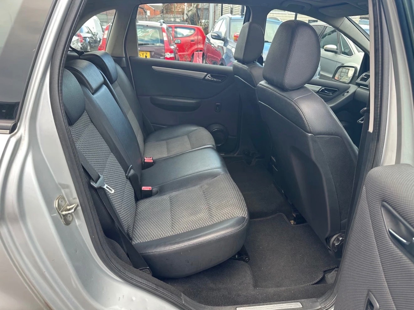 Used Mercedes-Benz B Class 2009 for sale - 76920133: Photo 10