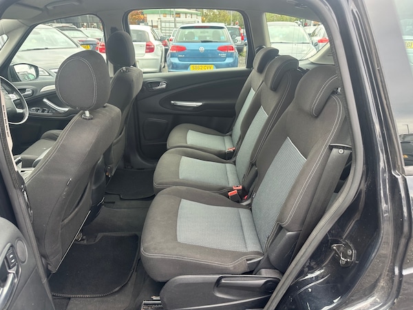 Used Ford S-Max 2011 for sale - 76179115: Photo 14