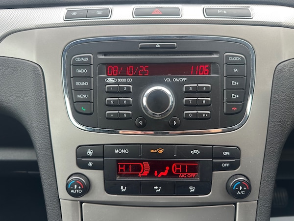 Used Ford S-Max 2011 for sale - 76179115: Photo 19