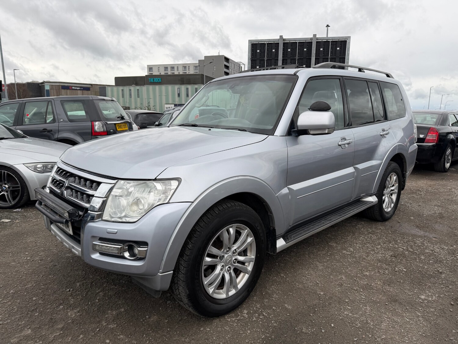 Used Mitsubishi Shogun 2017 for sale - 77837409: Photo 3