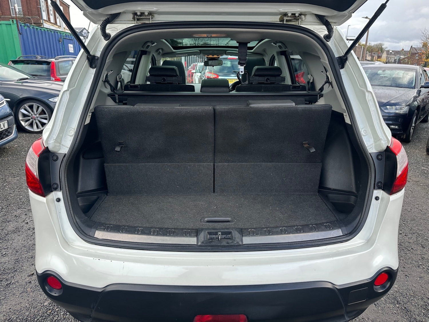 Used Nissan Qashqai+2 2013 for sale - 76231374: Photo 9