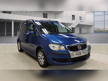 Used Volkswagen Touran 2008 for sale - 77186551: Photo