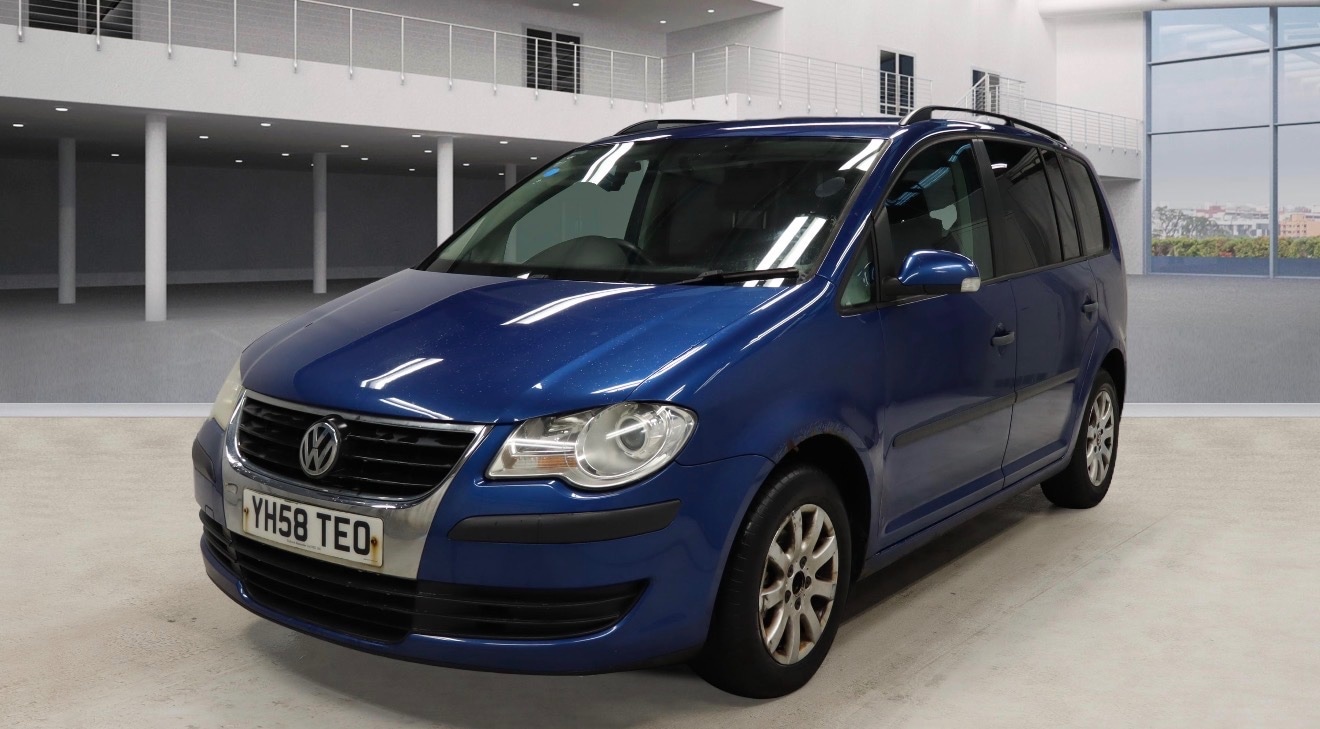 Used Volkswagen Touran 2008 for sale - 77186551: Photo 2