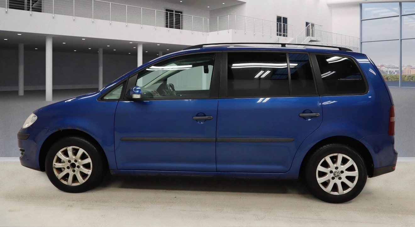 Used Volkswagen Touran 2008 for sale - 77186551: Photo 3