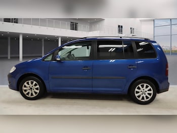 Used Volkswagen Touran 2008 for sale - 77186551: Photo