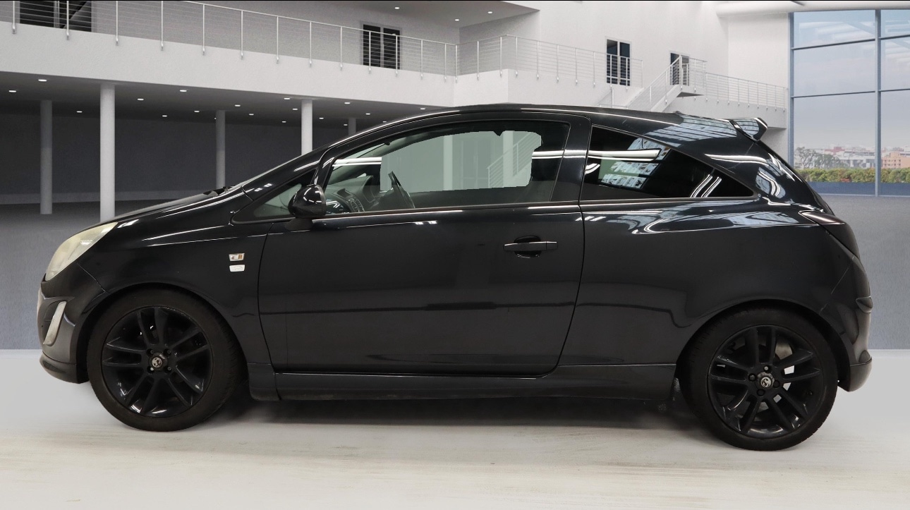Used Vauxhall Corsa 2012 for sale - 76362962: Photo 3