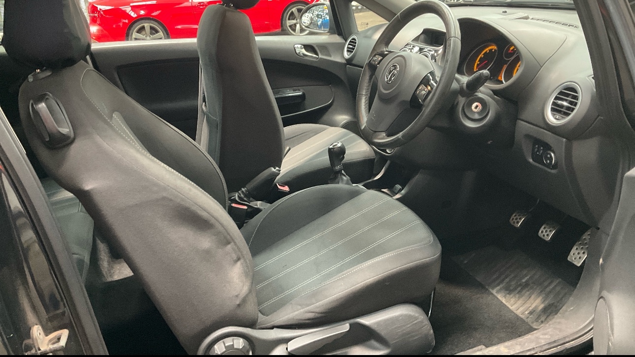 Used Vauxhall Corsa 2012 for sale - 76362962: Photo 9