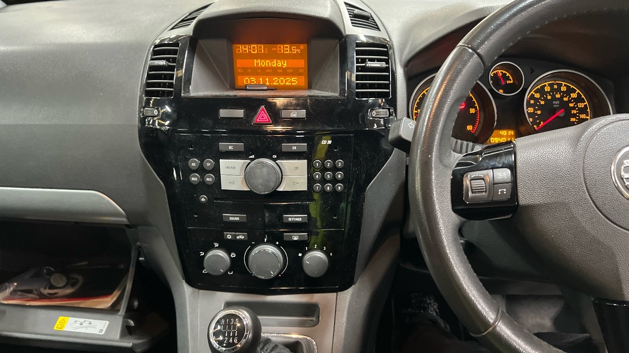 Used Vauxhall Zafira 2011 for sale - 76541266: Photo 11