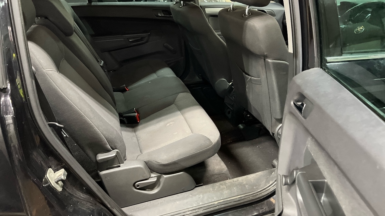 Used Vauxhall Zafira 2011 for sale - 76541266: Photo 8