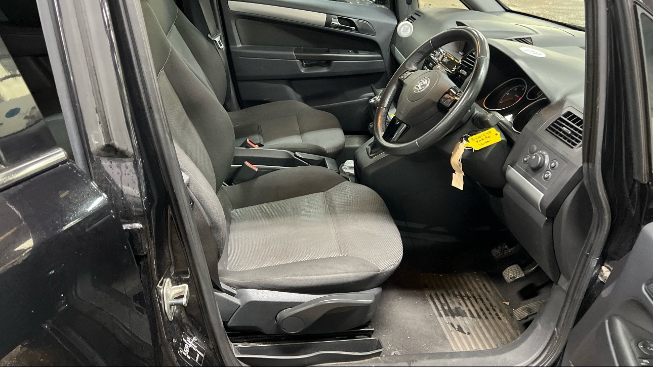 Used Vauxhall Zafira 2011 for sale - 76541266: Photo 9