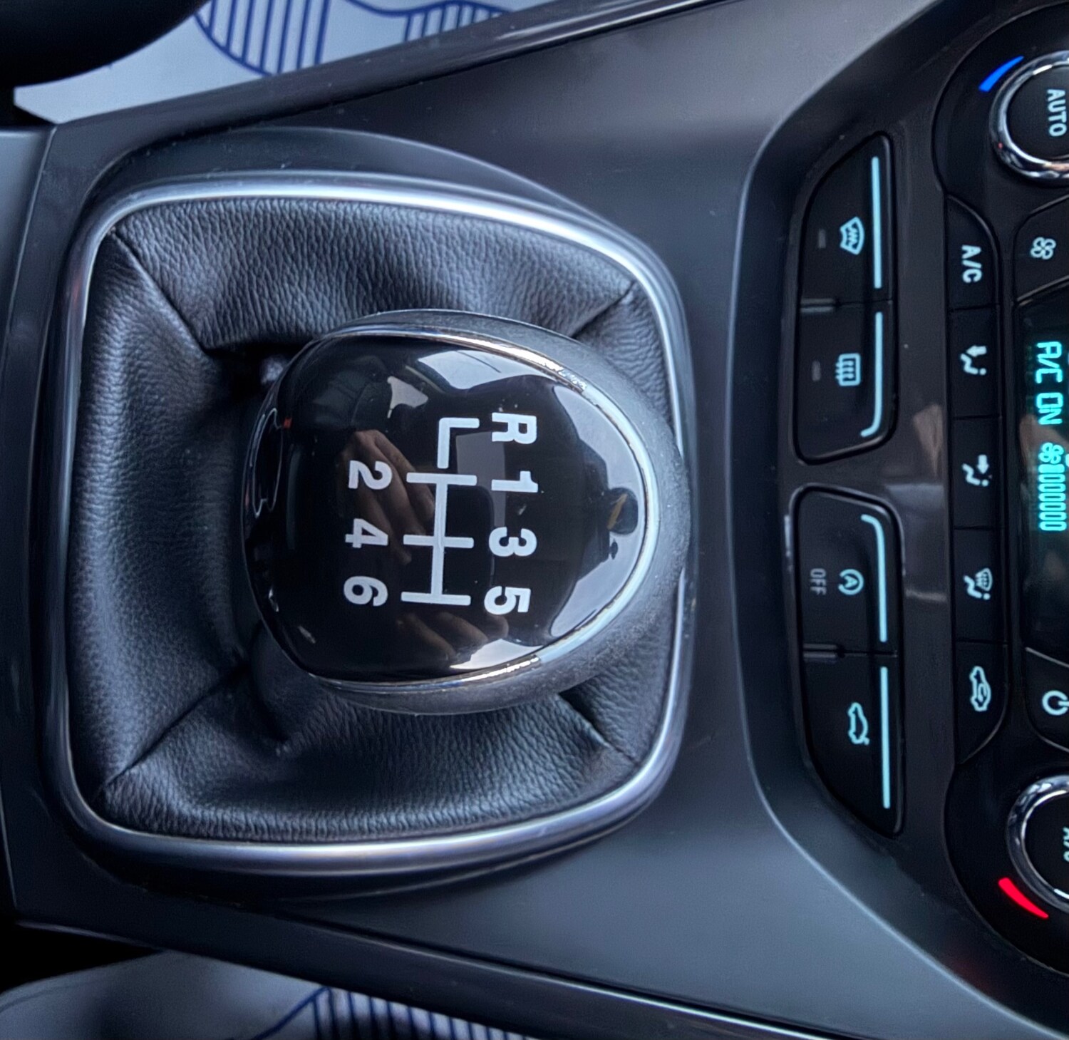 Used Ford Kuga 2015 for sale - 76757104: Photo 20