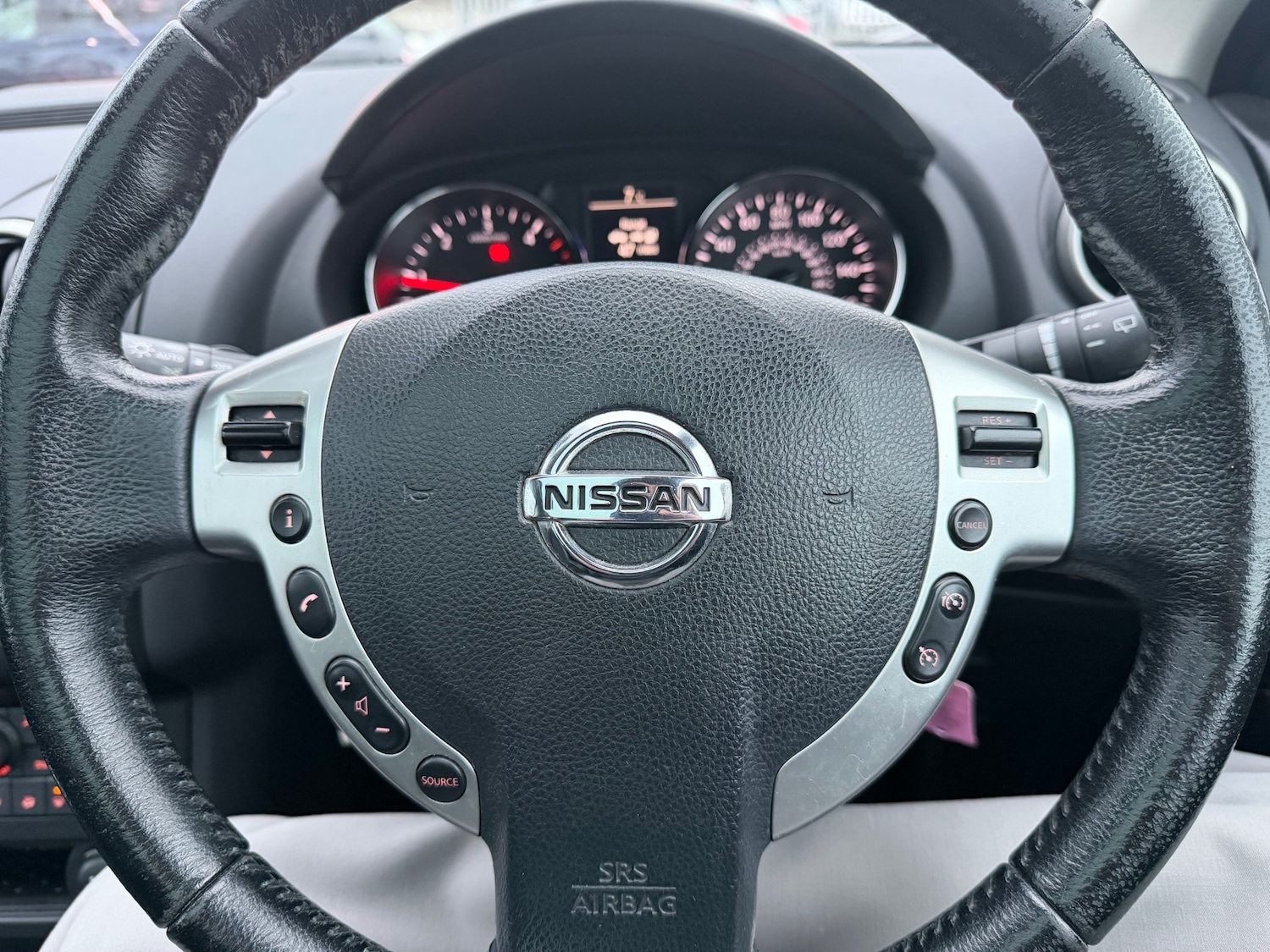 Used Nissan Qashqai 2013 for sale - 76649788: Photo 21