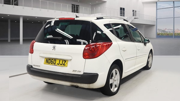 Used Peugeot 207 2010 for sale - 76290545: Photo 5