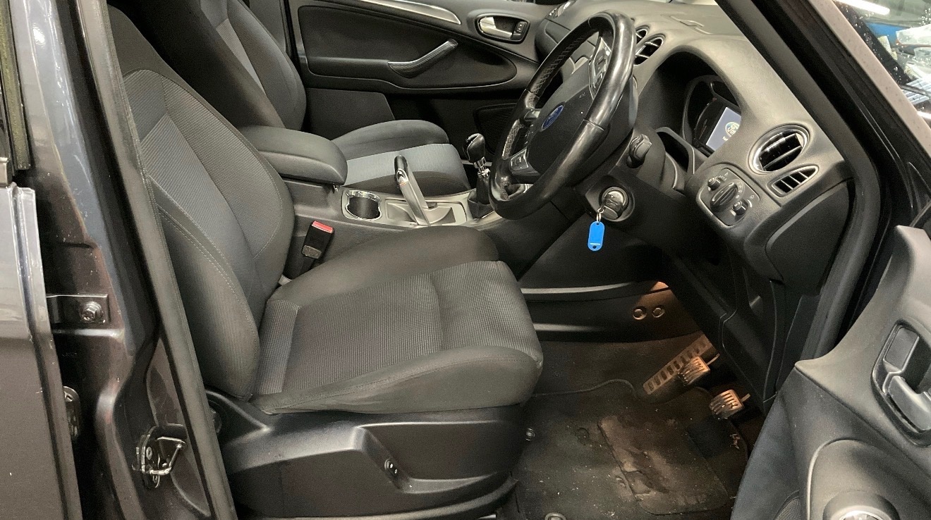 Used Ford S-Max 2009 for sale - 77095400: Photo 9