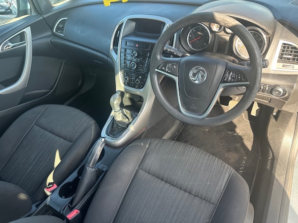 Used Vauxhall Astra 2011 for sale - 74093226: Photo 12