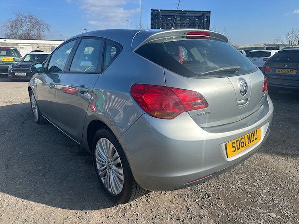 Used Vauxhall Astra 2011 for sale - 74093226: Photo 5