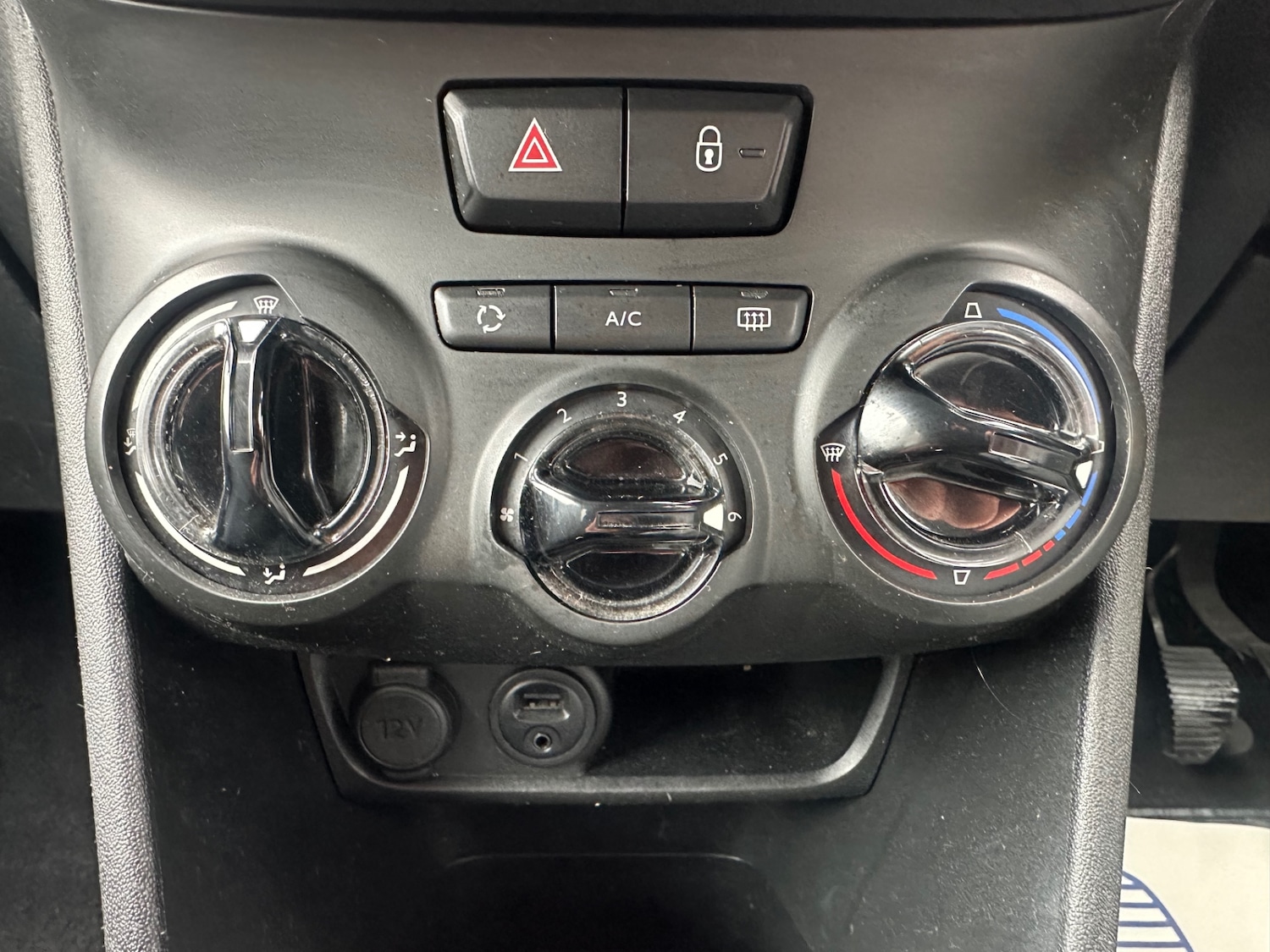 Used Peugeot 208 2016 for sale - 75633253: Photo 18