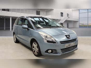 Used Peugeot 5008 2010 for sale - 77669366: Photo