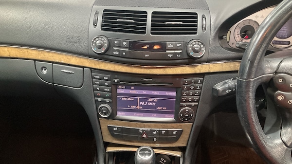 Used Mercedes-Benz E-Class 2009 for sale - 76249149: Photo 10