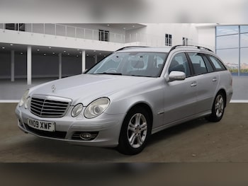 Used Mercedes-Benz E-Class 2009 for sale - 76249149: Photo 2