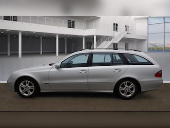 Used Mercedes-Benz E-Class 2009 for sale - 76249149: Photo 3