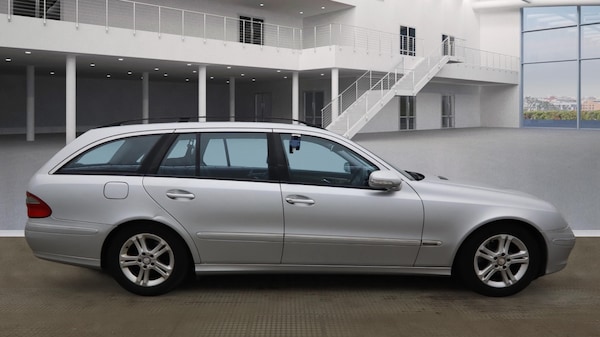 Used Mercedes-Benz E-Class 2009 for sale - 76249149: Photo 6