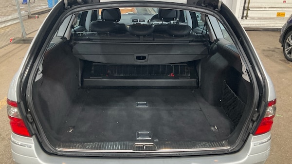 Used Mercedes-Benz E-Class 2009 for sale - 76249149: Photo 7