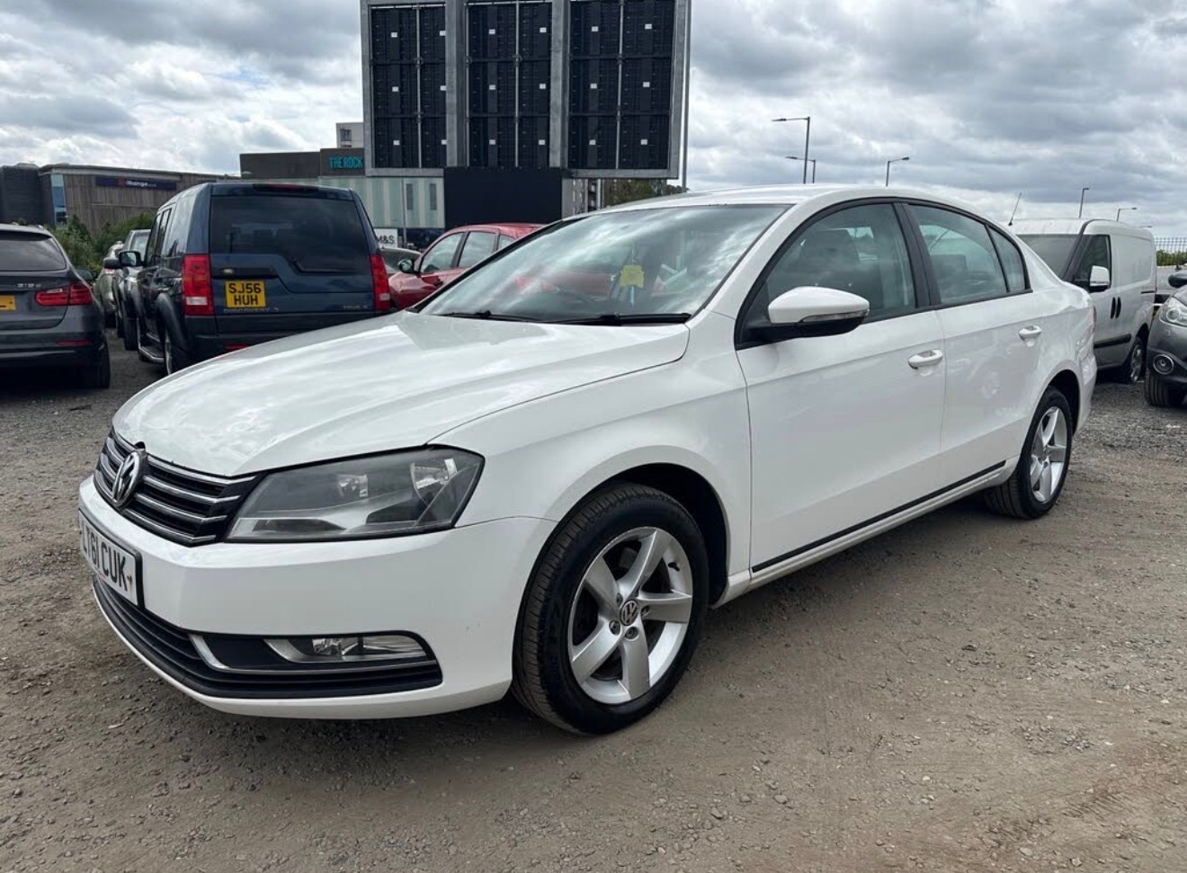 Used Volkswagen Passat 2011 for sale - 77023373: Photo 3