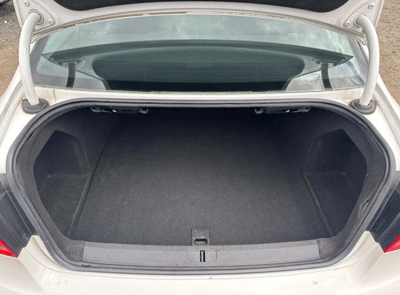 Used Volkswagen Passat 2011 for sale - 77023373: Photo 9