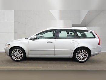 Used Volvo V50 2012 for sale - 78965087: Photo