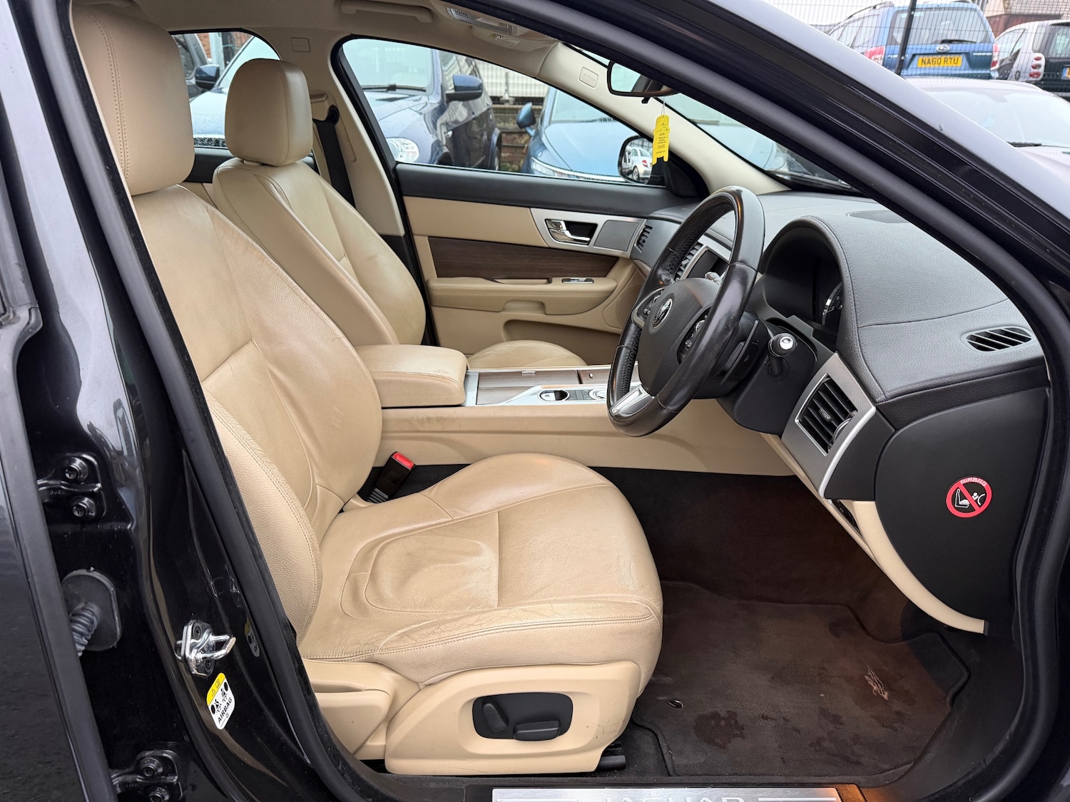 Used Jaguar XF 2014 for sale - 76659440: Photo 12