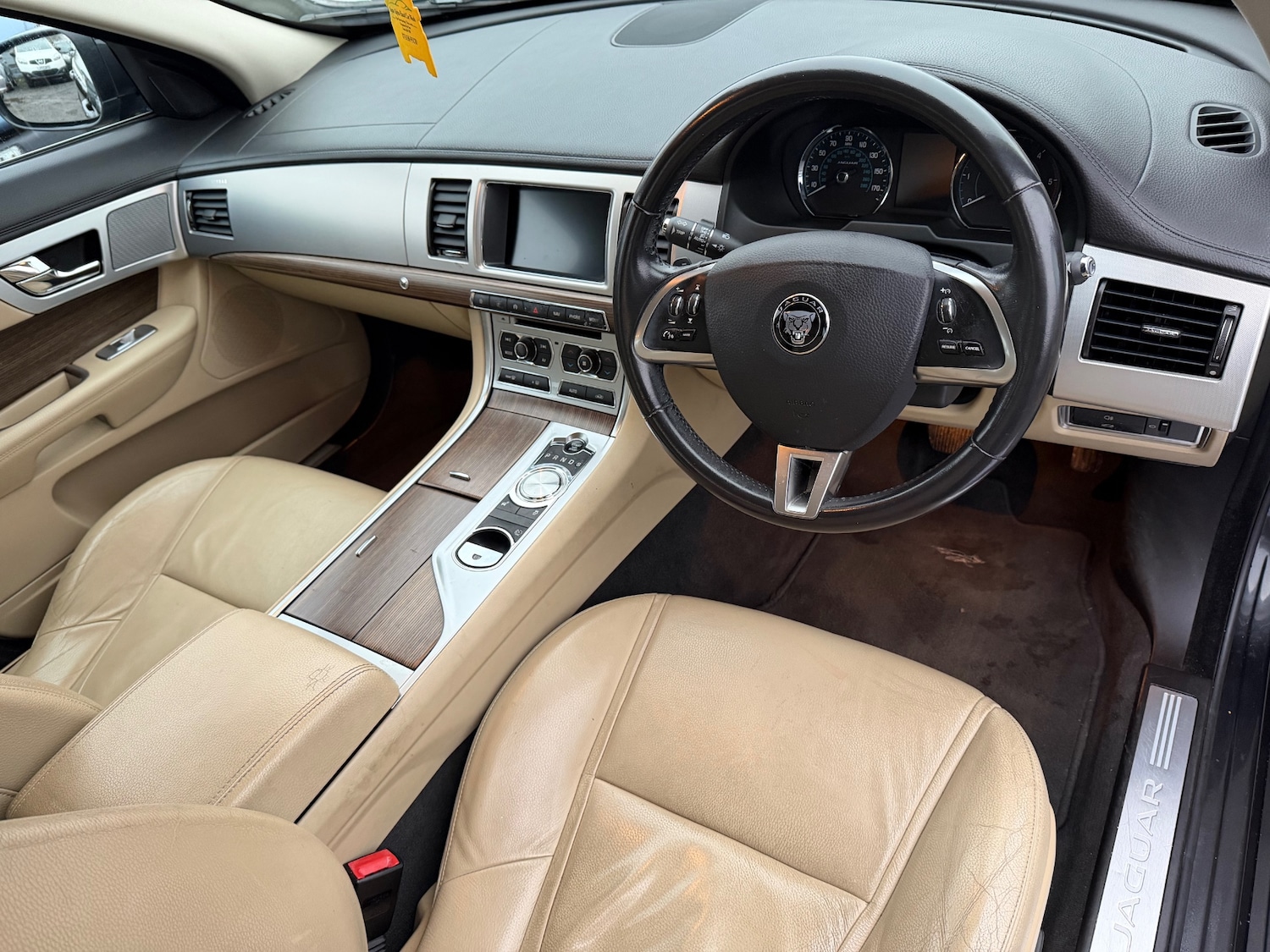 Used Jaguar XF 2014 for sale - 76659440: Photo 13