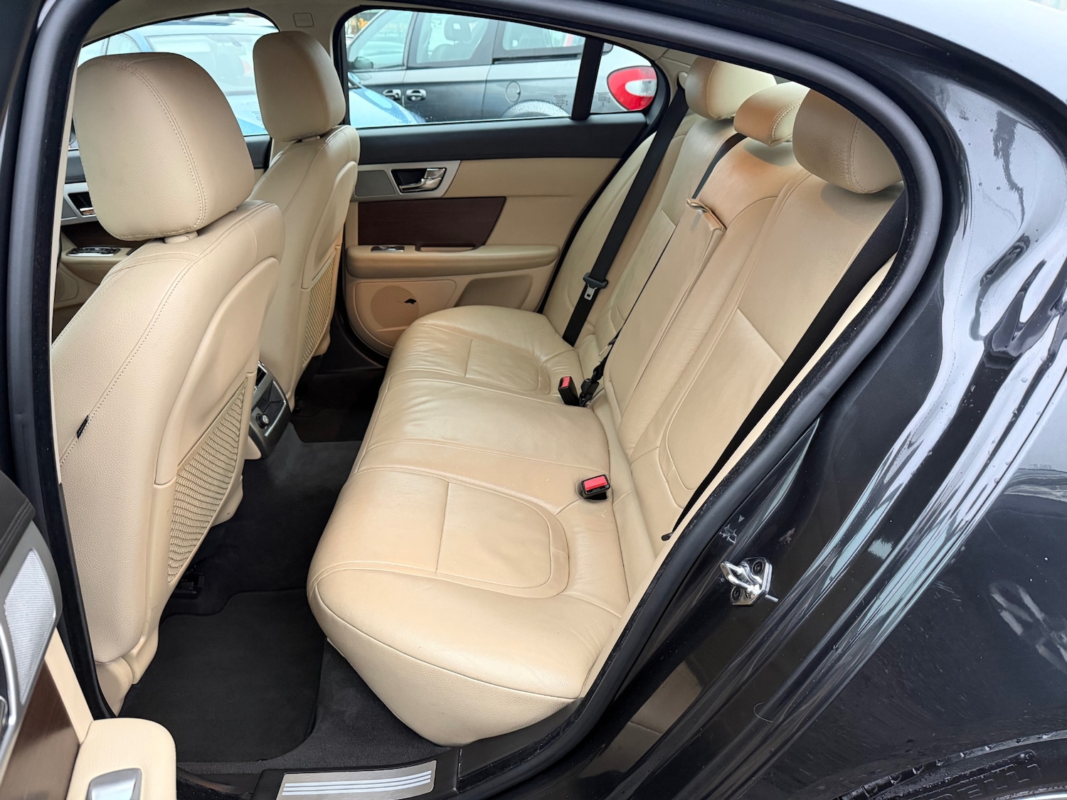 Used Jaguar XF 2014 for sale - 76659440: Photo 14