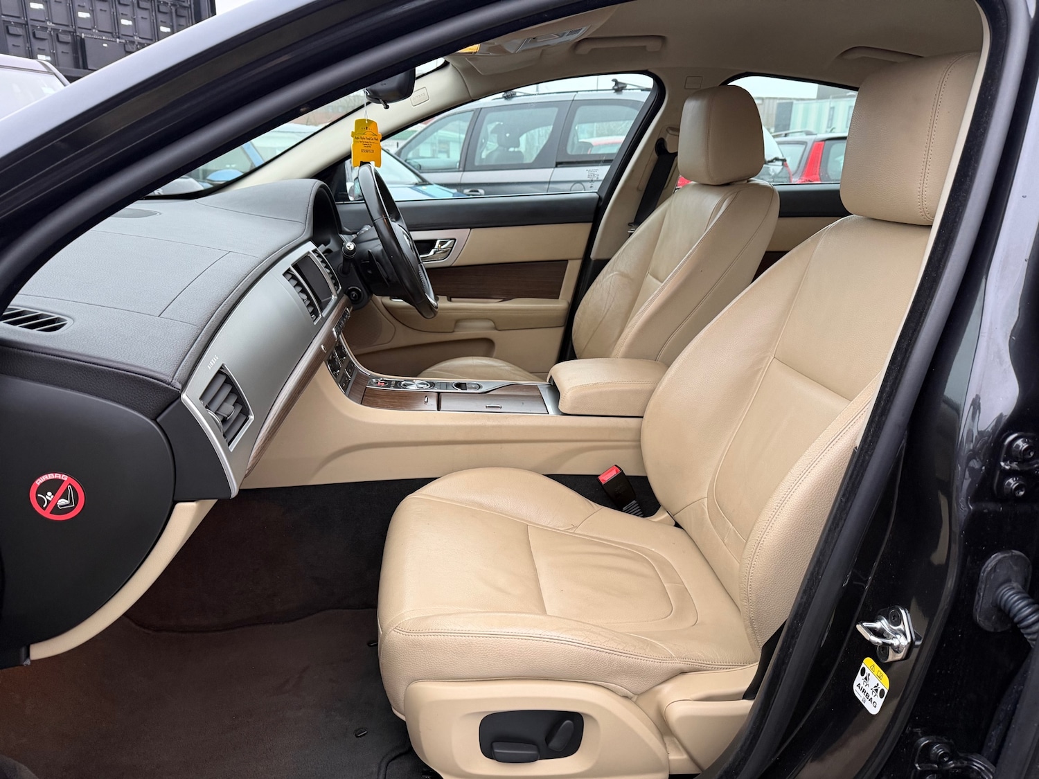 Used Jaguar XF 2014 for sale - 76659440: Photo 15