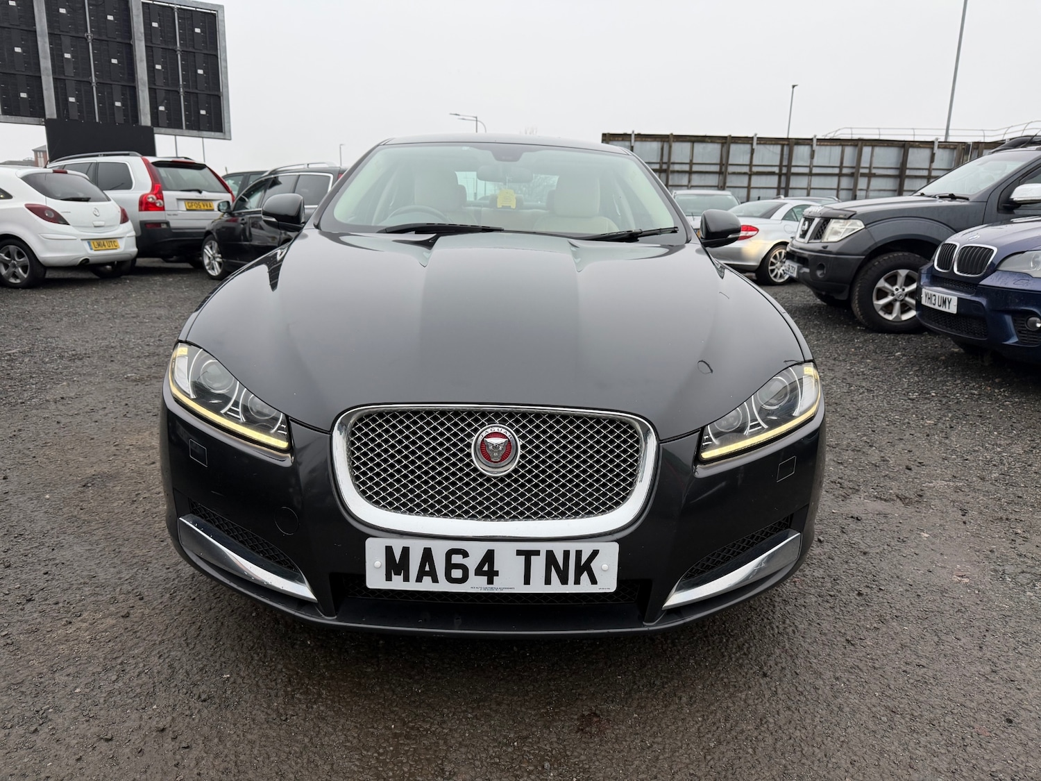 Used Jaguar XF 2014 for sale - 76659440: Photo 2