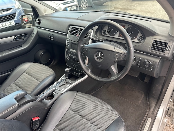 Used Mercedes-Benz B Class 2009 for sale - 73142404: Photo 12