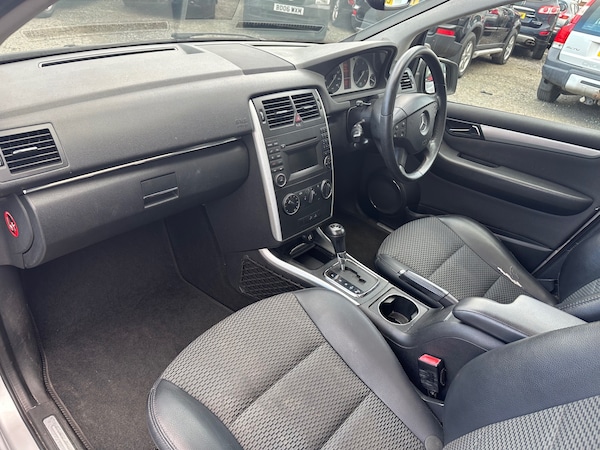 Used Mercedes-Benz B Class 2009 for sale - 73142404: Photo 15