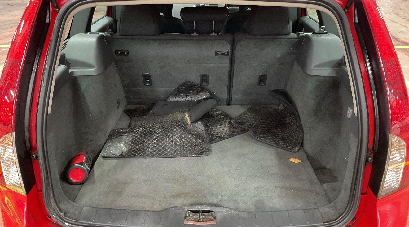 Used Volvo V50 2011 for sale - 76757134: Photo 7