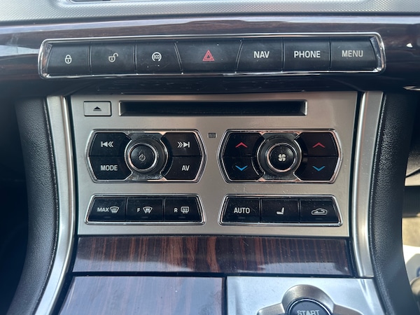 Used Jaguar XF 2014 for sale - 74943441: Photo 20