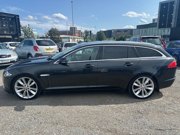 Used Jaguar XF 2014 for sale - 74943441: Photo 4