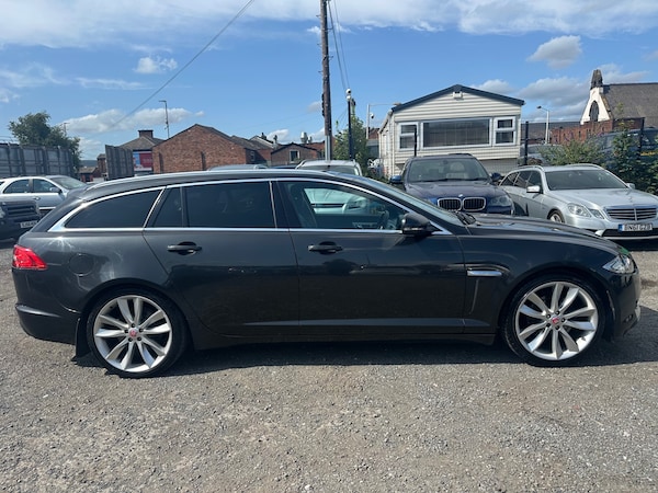 Used Jaguar XF 2014 for sale - 74943441: Photo 8