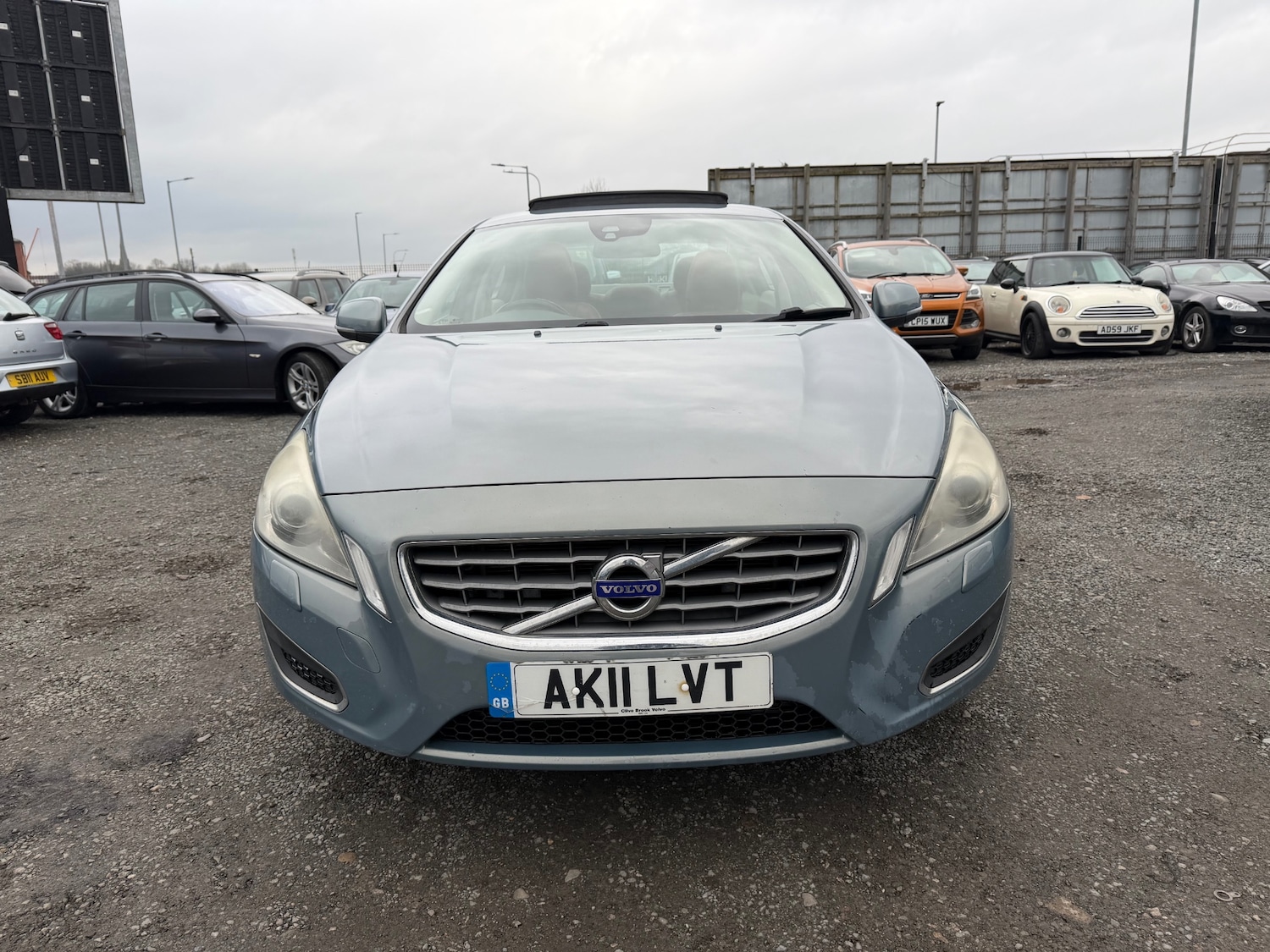 Used Volvo S60 2011 for sale - 78006277: Photo 2