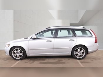 Used Volvo V50 2009 for sale - 78275129: Photo