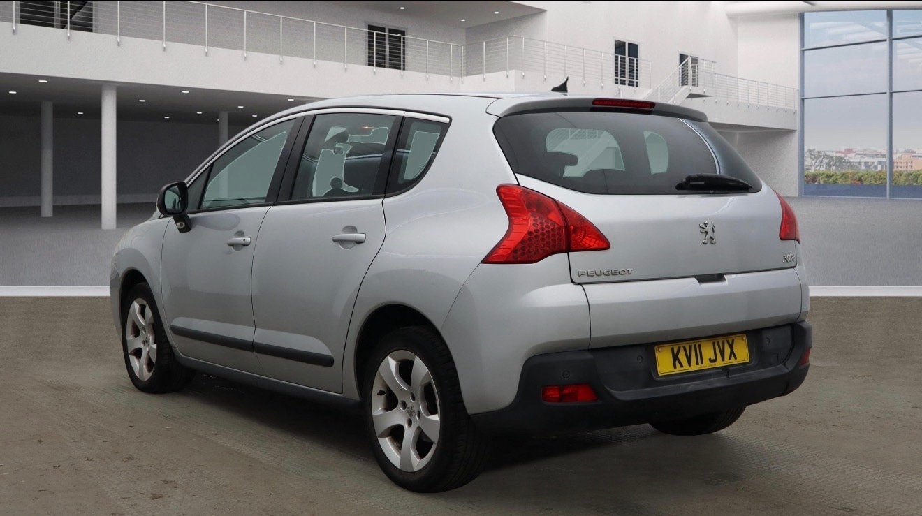 Used Peugeot 3008 2011 for sale - 76649863: Photo 4