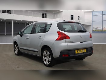 Used Peugeot 3008 2011 for sale - 76649863: Photo