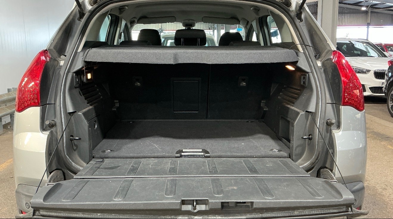 Used Peugeot 3008 2011 for sale - 76649863: Photo 7