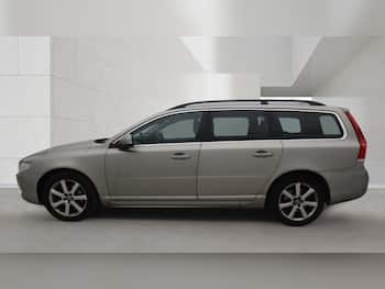 Used Volvo V70 2015 for sale - 79835129: Photo