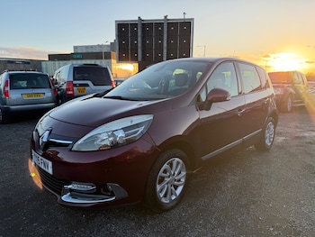 Used Renault Scenic 2015 for sale - 77669467: Photo