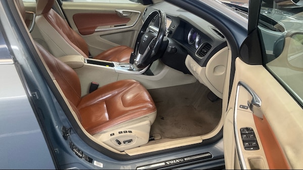 Used Volvo S60 2011 for sale - 76248995: Photo 9