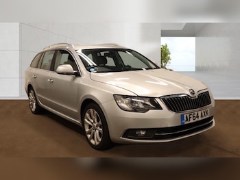 Used Skoda Superb 2014 for sale - 78965077: Photo